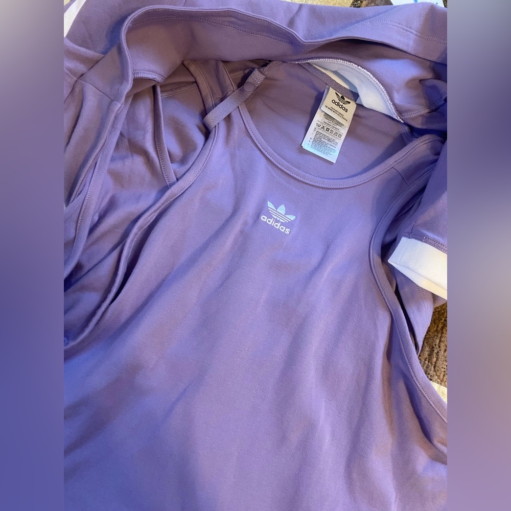 2X Adidas purple shirt/tank - Picture 2 of 2